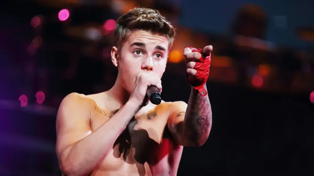 Bieber, Madonna, Shakira e BTS no 1º show de intervalo da Copa