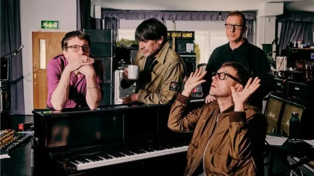 Blur só volta se Oasis acabar, diz baixista