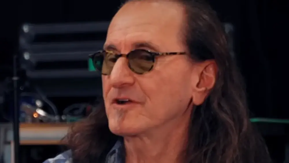 Geddy Lee elege melhor riff de guitarra do Rush