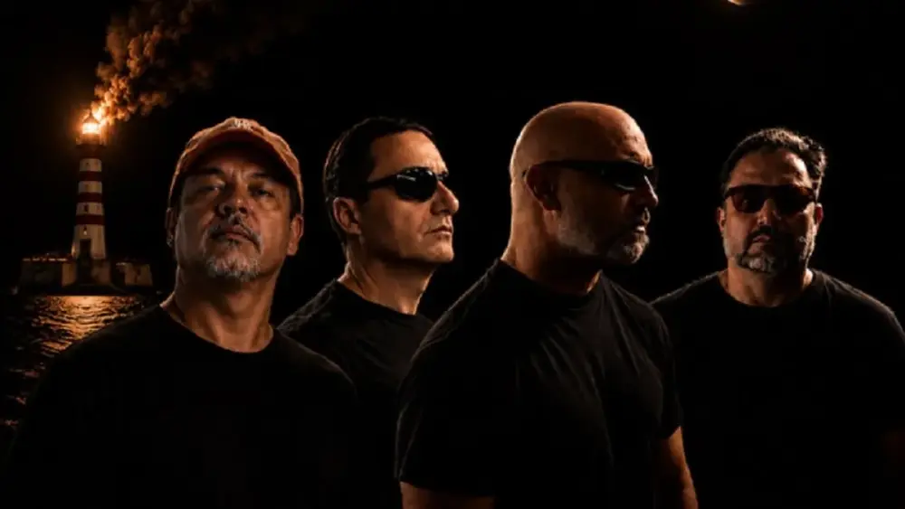 Living in the Shit volta após 30 anos com disco inédito "Corais