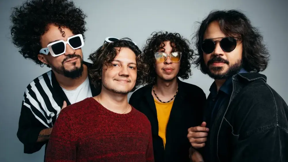 Selvagens à Procura de Lei lança single triplo com Ailton Krenak