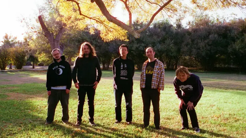 Ty Segall estreia no Brasil com show em SP em novembro